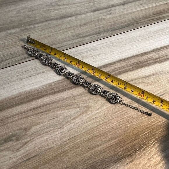 Southwest Black Stone Bracelet Silver Tone Rustic Cowgirl Square Filagree - Picture 4 of 6